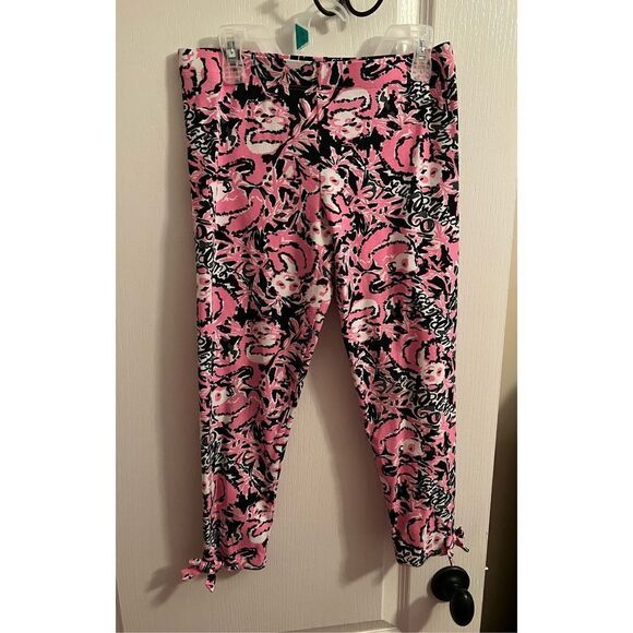 New Lilly Pulitzer Girls Maia legging in hibiscus pink hangin with my boo Leggin